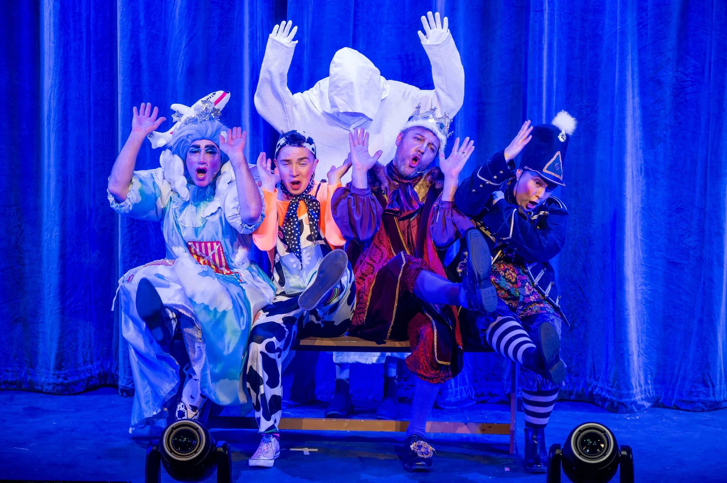 DTCo - JatB - Show - 00382.jpg