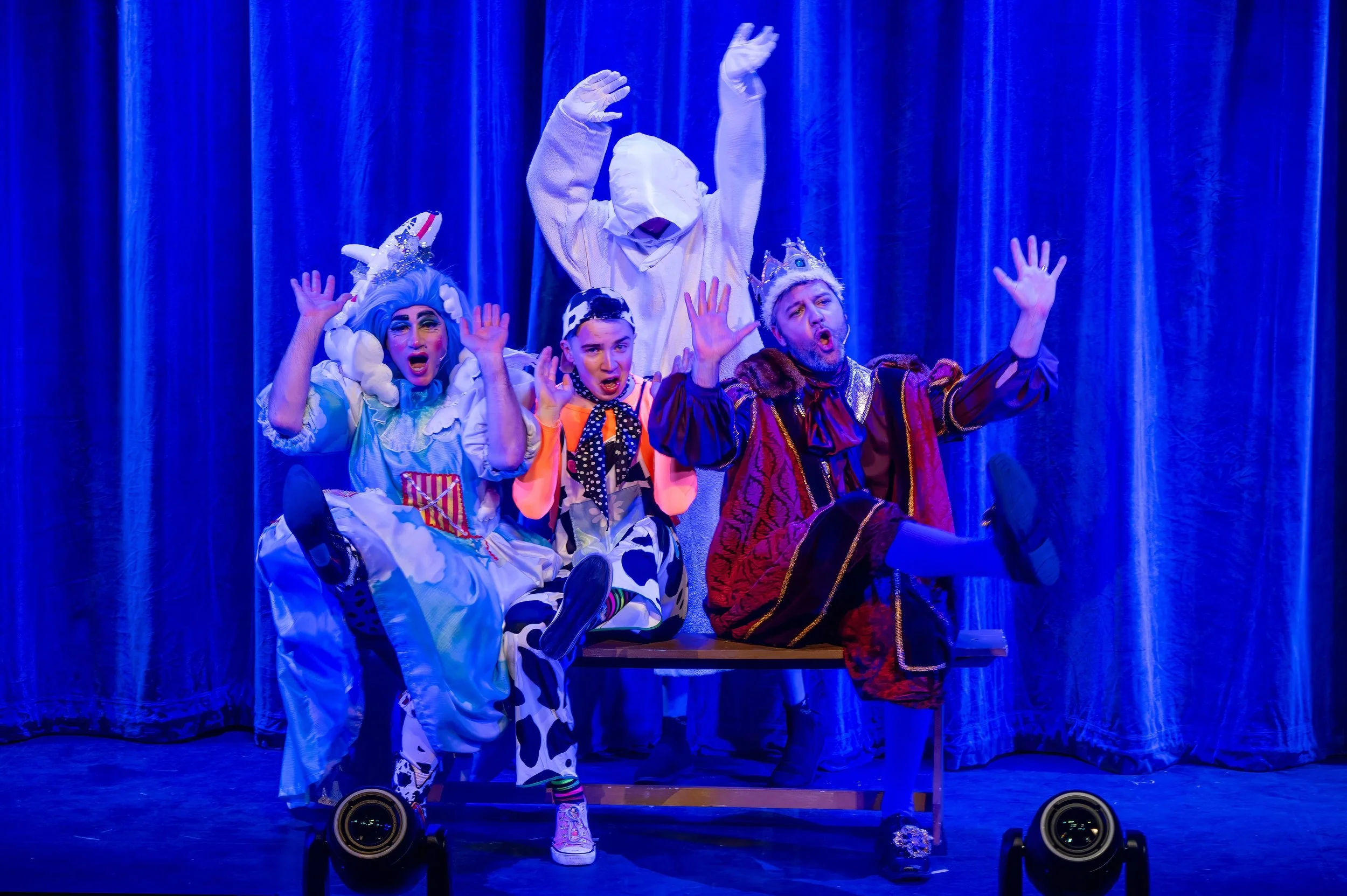 DTCo - JatB - Show - 00385.jpg