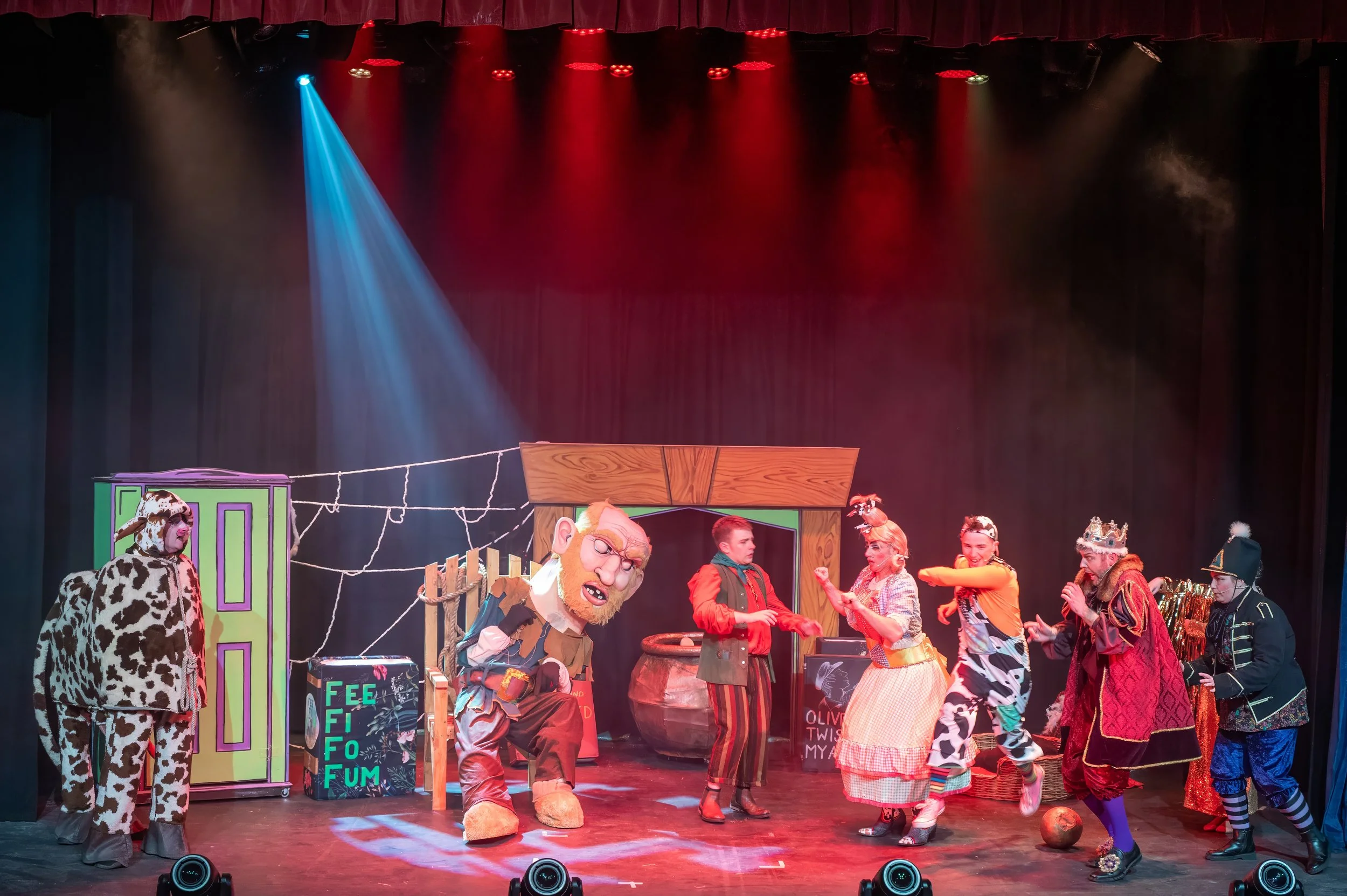 DTCo - JatB - Show - 00424.jpg