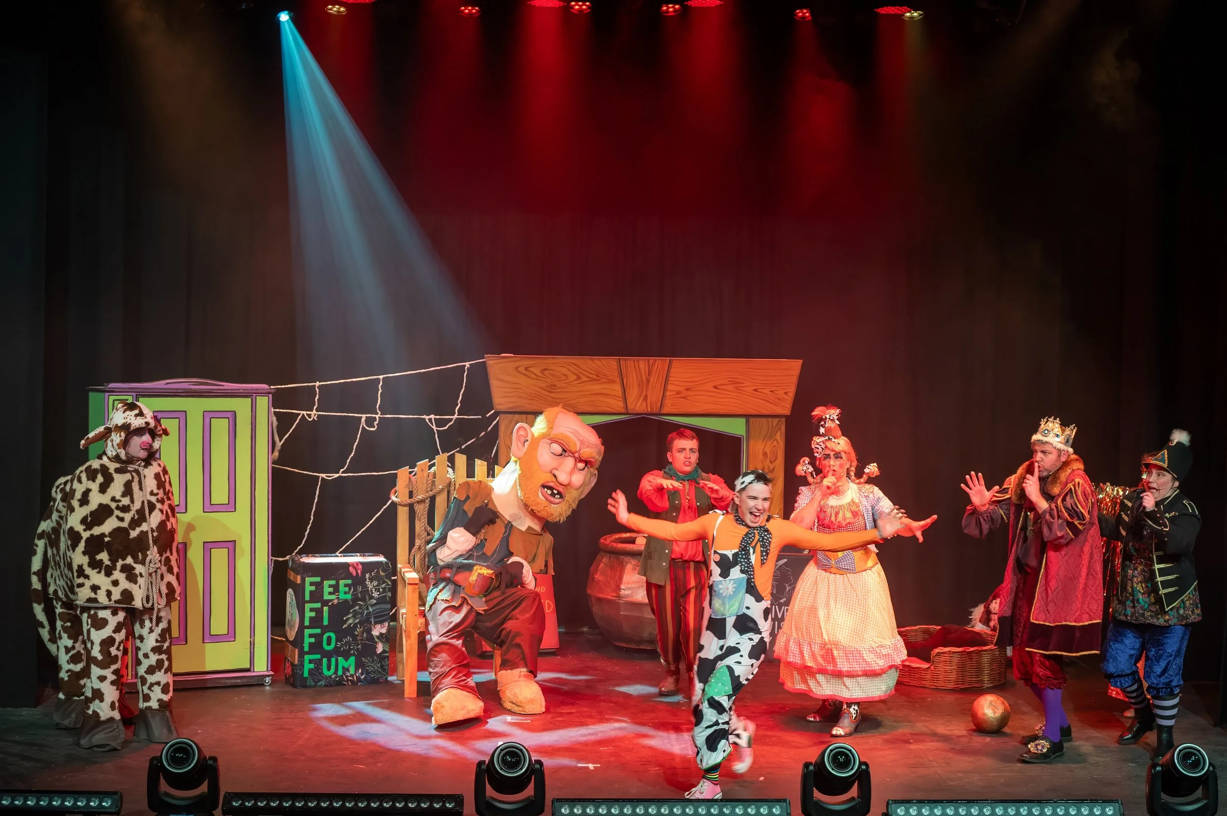 DTCo - JatB - Show - 00425.jpg