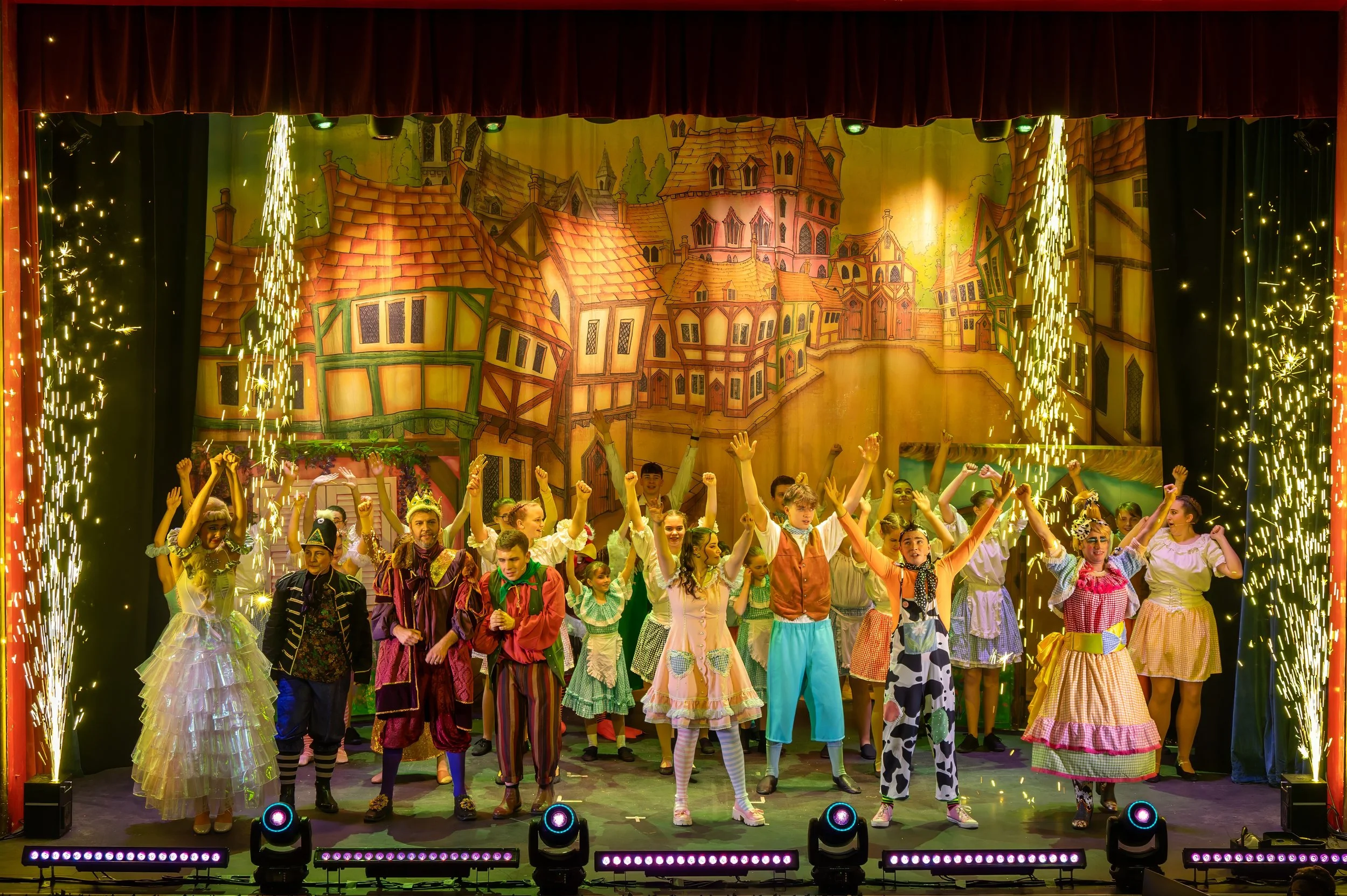 DTCo - JatB - Show - 00476.jpg