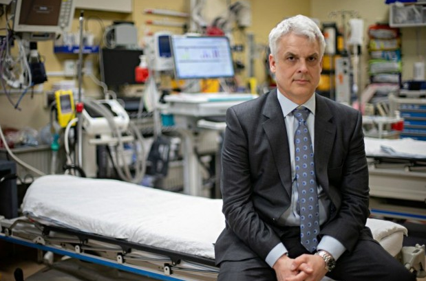 Des médecins montent au front