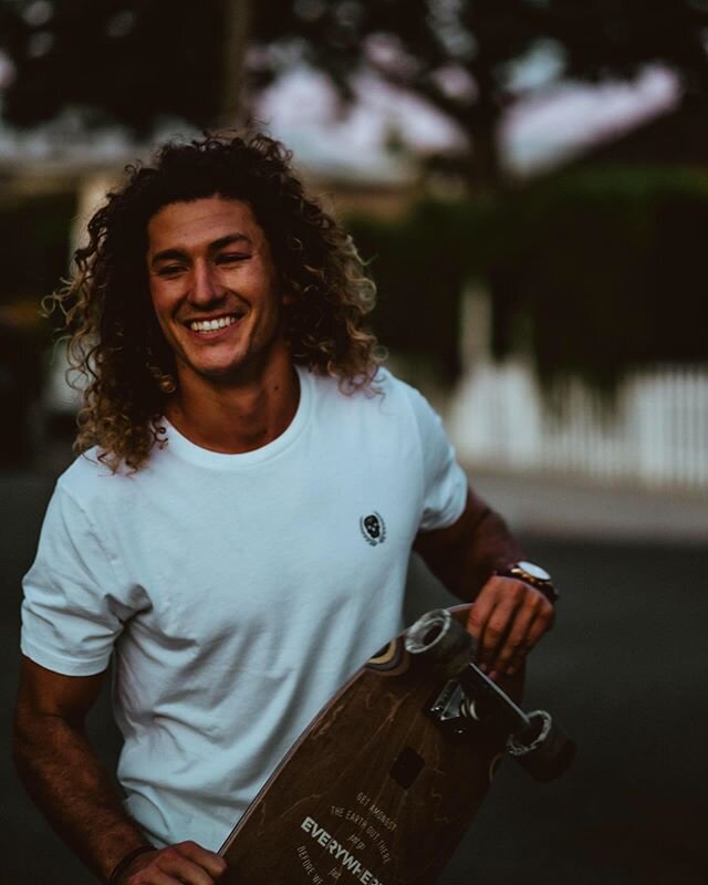 How much harder can one 🧀🧐?⁣
⁣
📸: @thelitchman ⚡️⁣
⁣
#surf #skate #cheesing #photo #candid #la #ca #fun