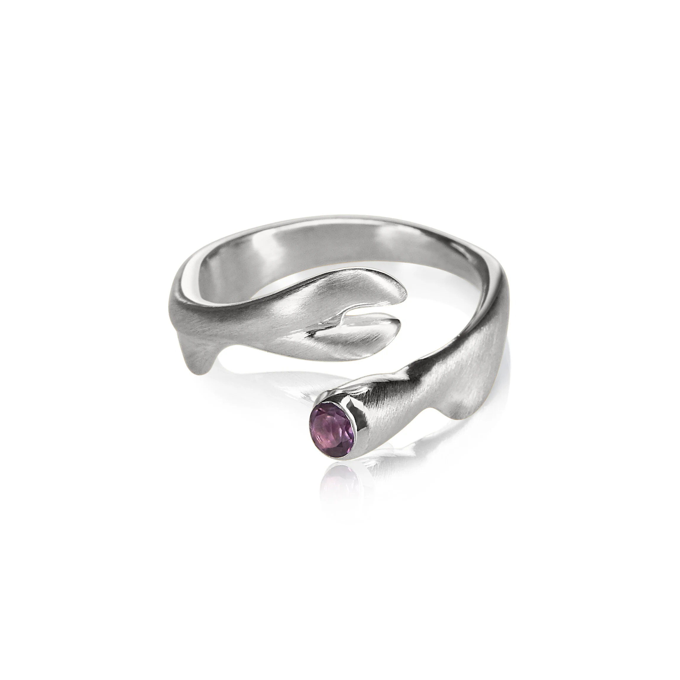 Root ring with Amethyst