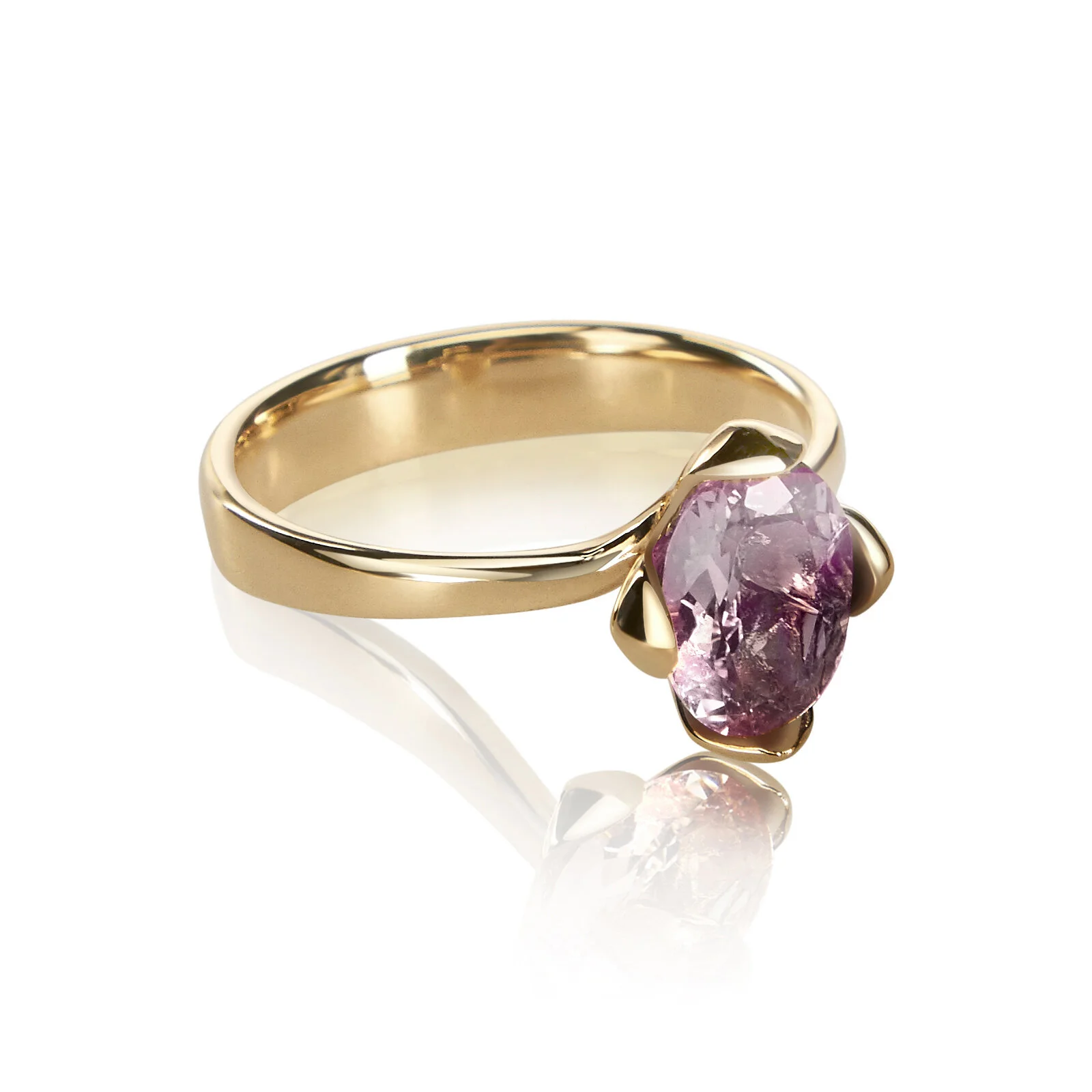 HONEY PETAL RING WITH AMETHYST 