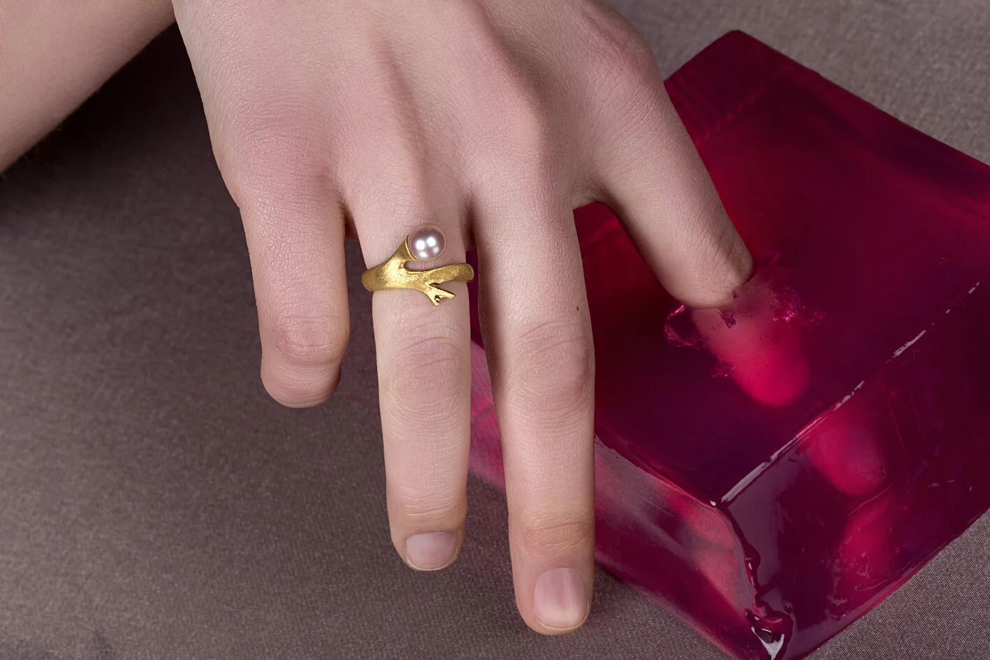 14k gold plated sterling silver Branch ring with freshwater pearl. 