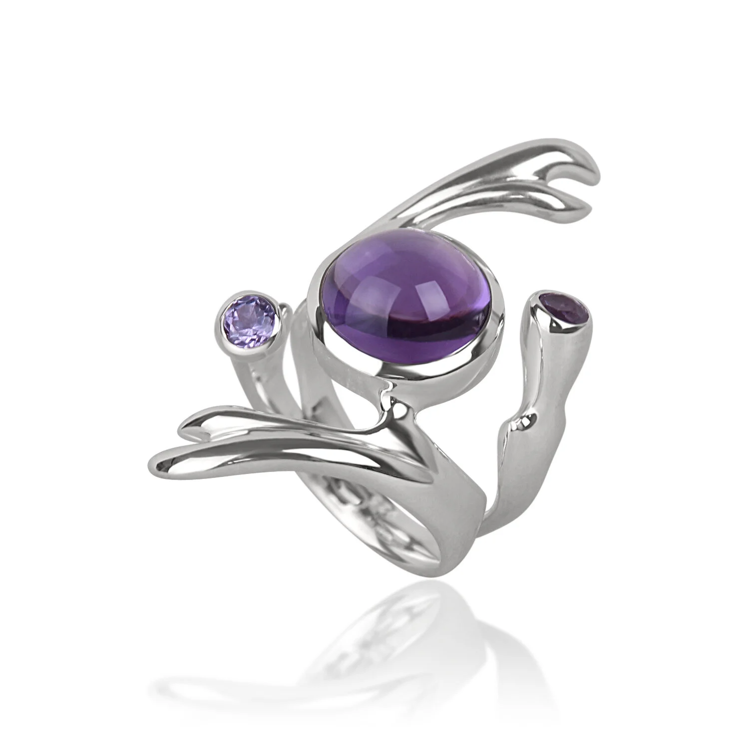 Freesia ring with Amethyst