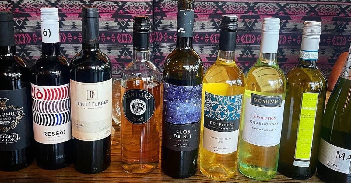 The 🍷 line up at @barrioonqueen is what dreams are made of&hellip;

Which bottle are you choosing to start?!

#toronto #torontowine #torontowinebar #winebar #wineto #winetoronto #torontopatio #torontopatios #torontorestaurant #torontorestaurants