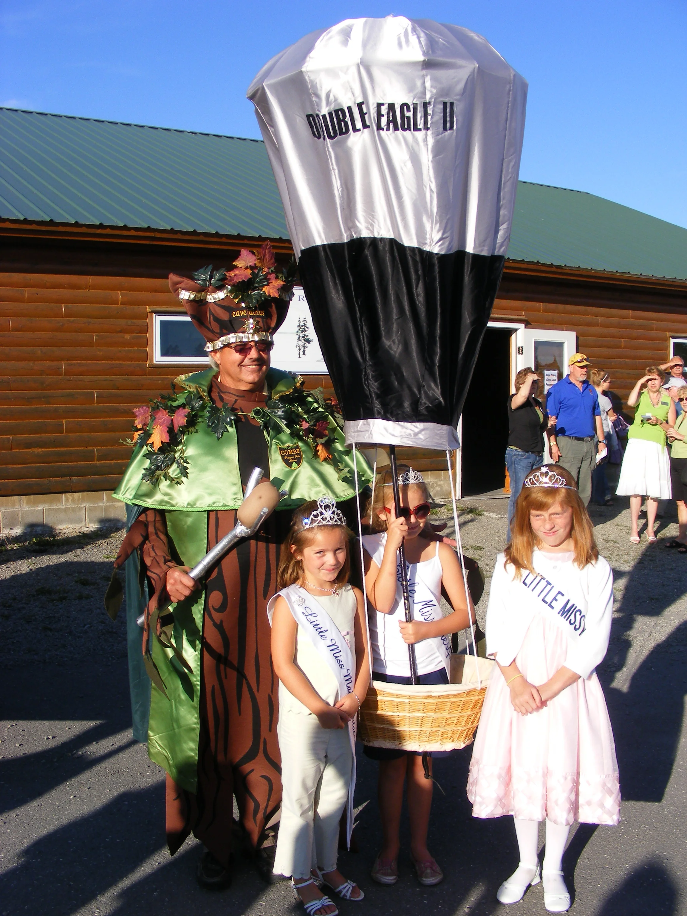 Ballon Launch at Presque Isle Friday Aug 28th 09 079.JPG