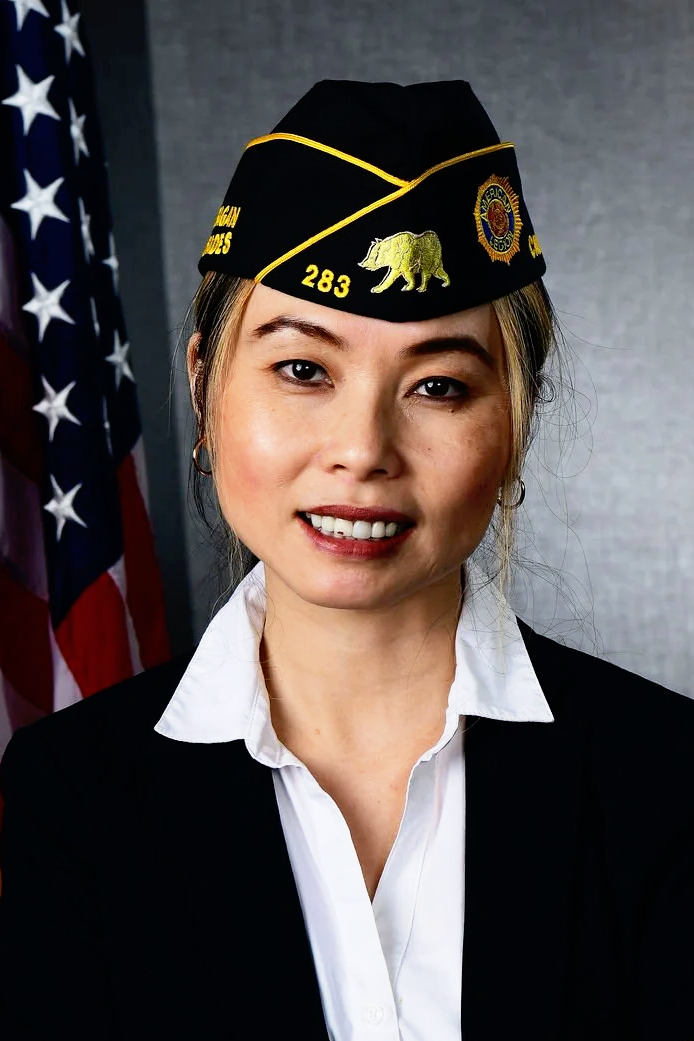 Donna Quach | EXEC. COMMITTEE