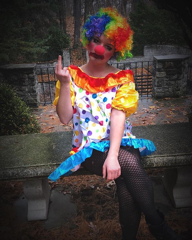 #altclown #sadclown #badclown #clown #clowns #ladyclown #clowning #clownsightings #clownsofinstagram #crazyclown #clowncostume #chloetheclown #chloeclownsaround #clownonthetown #bigshoestofill #sexyclown