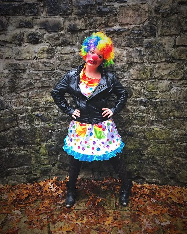 #altclown #sadclown #badclown #clown #clowns #ladyclown #clowning #clownsightings #clownsofinstagram #crazyclown #clowncostume #chloetheclown #chloeclownsaround #clownonthetown #bigshoestofill #sexyclown