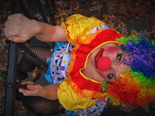 #altclown #sadclown #badclown #clown #clowns #ladyclown #clowning #clownsightings #clownsofinstagram #crazyclown #clowncostume #chloetheclown #chloeclownsaround #clownonthetown #bigshoestofill #sexyclown