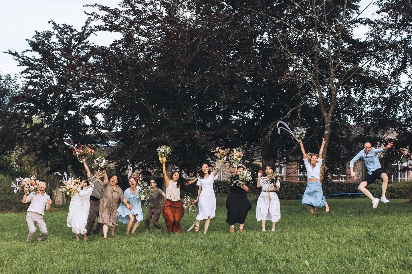 Best memory forever with groups of floral friends❤️
.
.
Workshop host: @fleuropean 
Photography: @storytellingbyfemkedam 
.
.
#floralworkshop #fleuropean #sandiegoflorist #fineartflorist