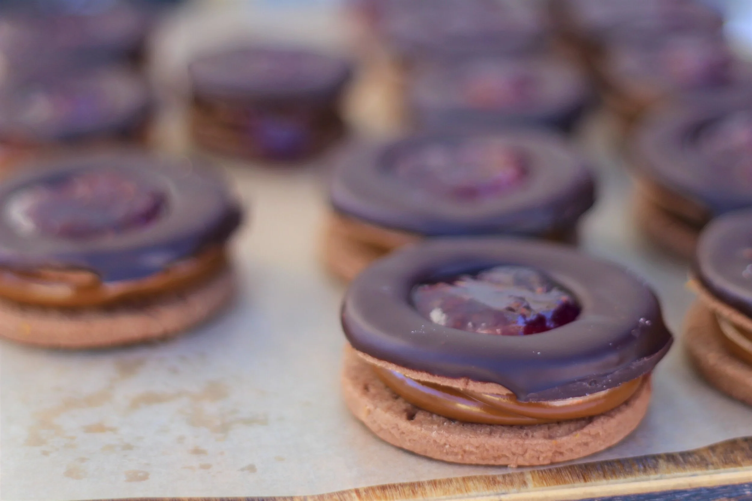 Linzer Cookies- "ojitos"