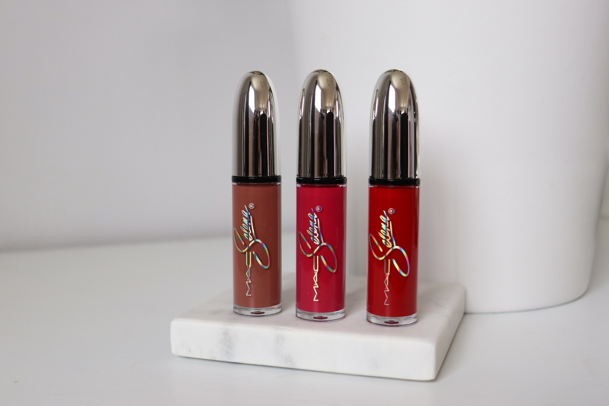 mac selena la reina retro matte liquid lipcolour