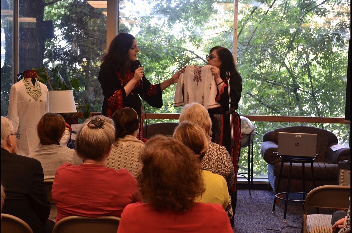  September 2016 Digital Book Launch &amp; Tatreez &amp; Tea Reading Series  Funded by the Clackamas County Cultural Coalition  Ledding Library of Milwaukie, in Milwaukie, Oregon  Photograph by Sarah Randall 