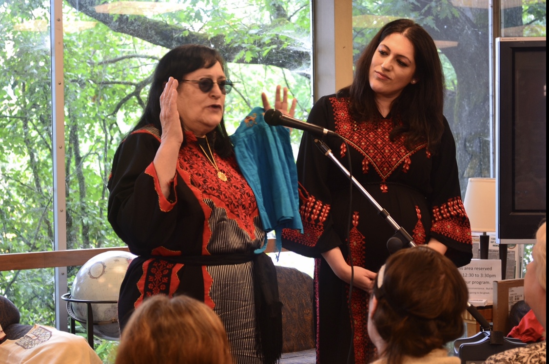  September 2016 Digital Book Launch &amp; Tatreez &amp; Tea Reading Series  Funded by the Clackamas County Cultural Coalition  Ledding Library of Milwaukie, in Milwaukie, Oregon  Photograph by Sarah Randall 