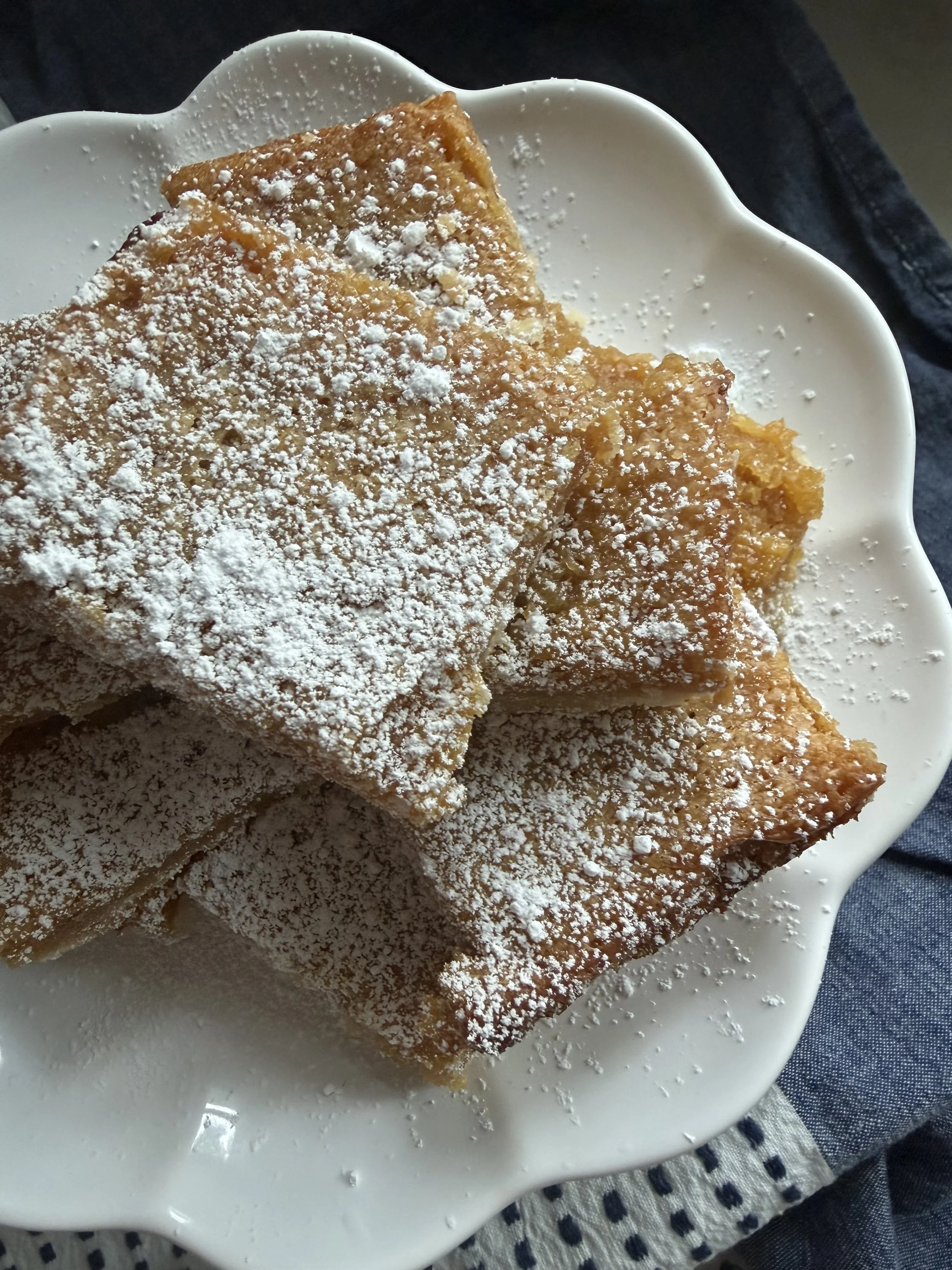 Caramelized Pineapple Shortbread Bars