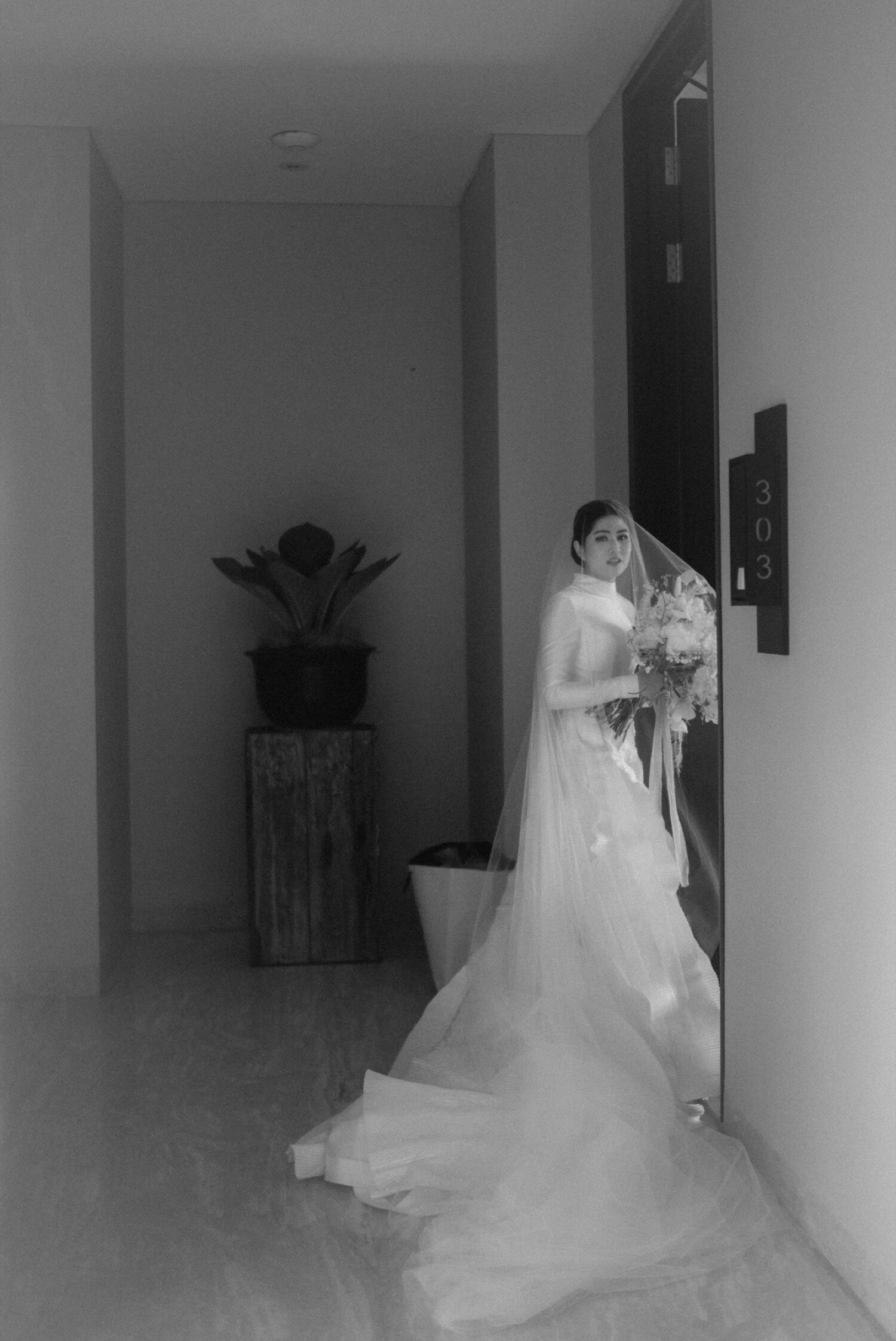 rius elwiana amaryllis bogor yefta gunawan wedding dress andy chun my voila carol kuntjoro wedding photography-33.jpg