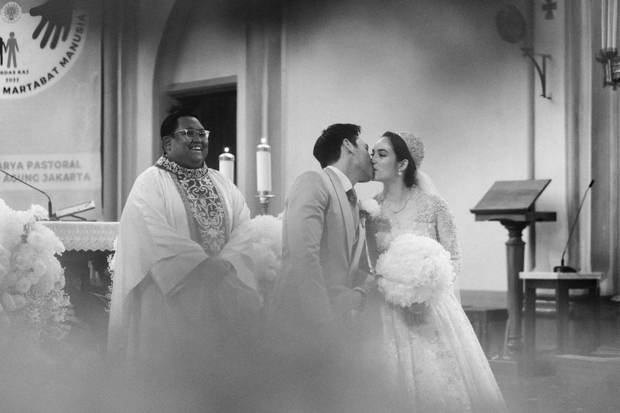 Rob Clinton Chelsea Islan Mulia Wedding Jakarta by Carol Kuntjoro Photography-57.jpg