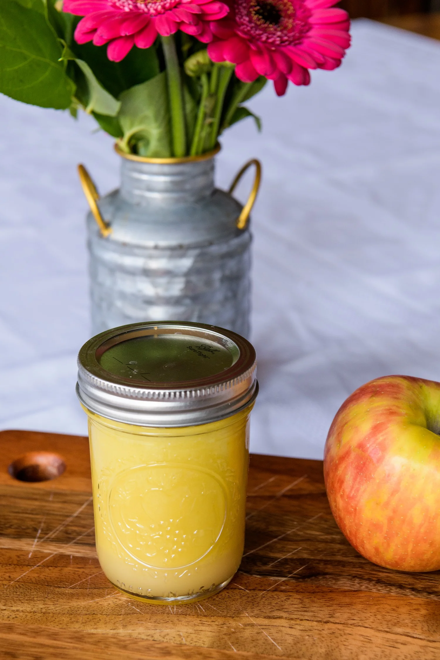 apple-vinaigrette-setting.jpg