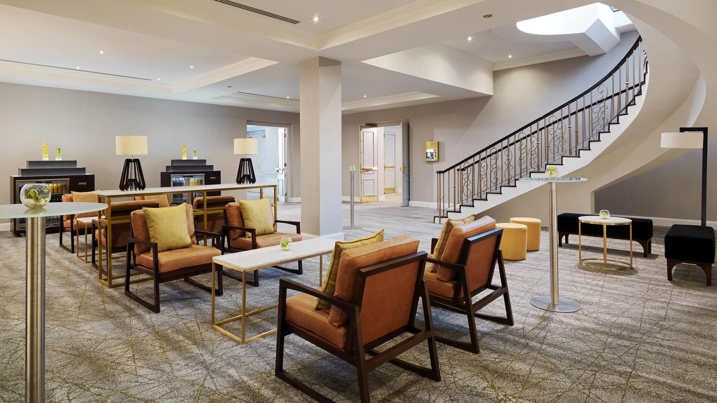 The pre-function lounge is the perfect choice for coffee breaks.