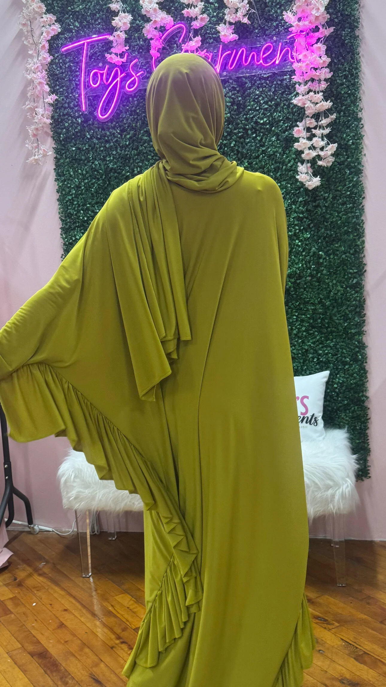 A405F2E6-10F3-48DC-BCD2-1003F24D99DB