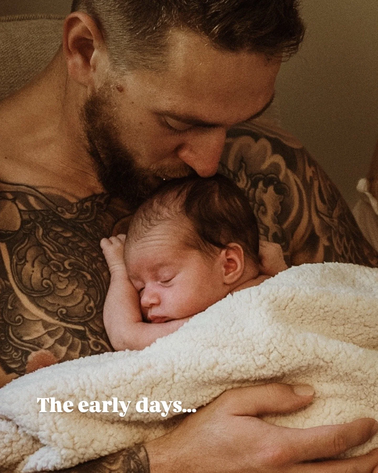 These photos will remind you of what the blur felt like the beauty in the chaos, the love that lived in the tiredness. ✨✨

#newbornsessions #inhomenewbornsession #newbornphotography #newbornphotographybrisbane #familyphotography #brisbanenewbornphoto