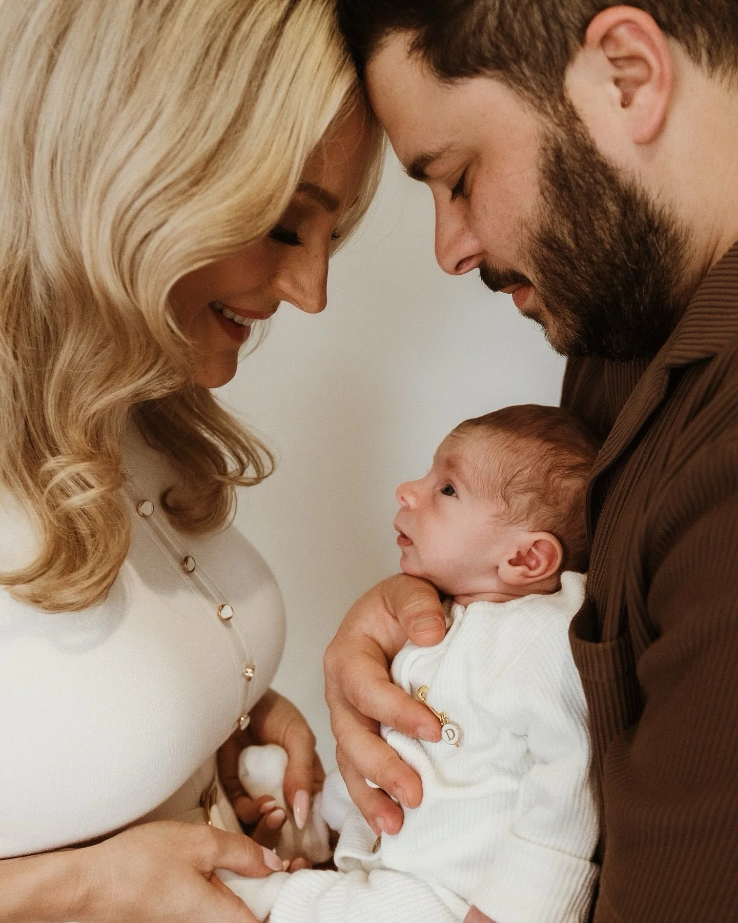 Every in-home newborn session looks different because every baby, every family, and every story is beautifully unique. I follow your baby&rsquo;s lead, allowing time for feeds, cuddles, changes and those sweet in-between moments. No pressure, just re