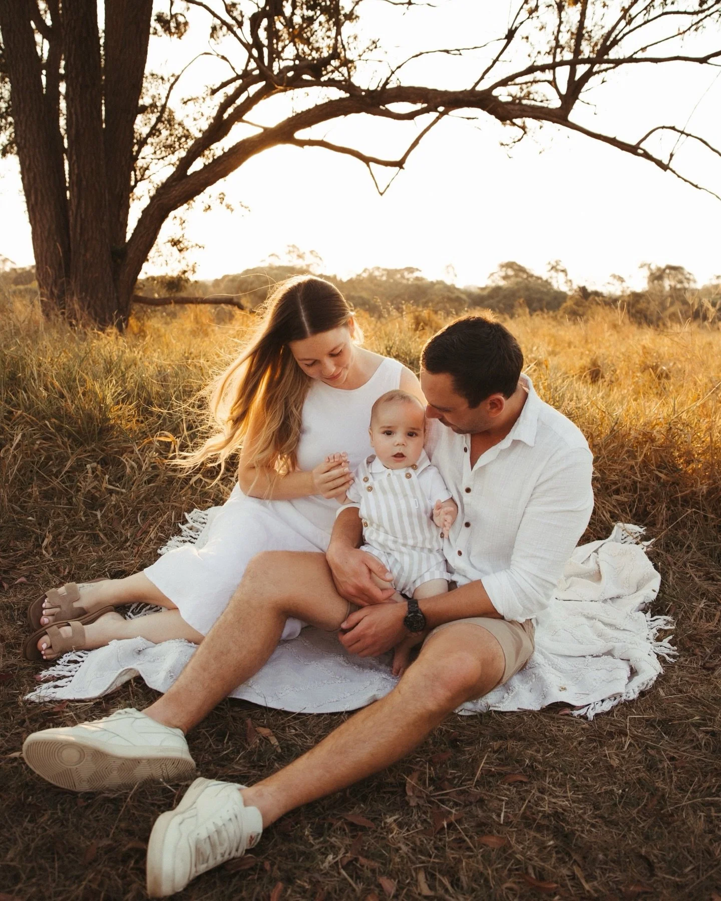 You&rsquo;ll never regret the photos you have&hellip;
Only the ones you didn&rsquo;t take.
Don&rsquo;t wait for the &ldquo;perfect&rdquo; moment.
It&rsquo;s already here.
Your love, your connection, your story, it&rsquo;s ready to be remembered.
Let&