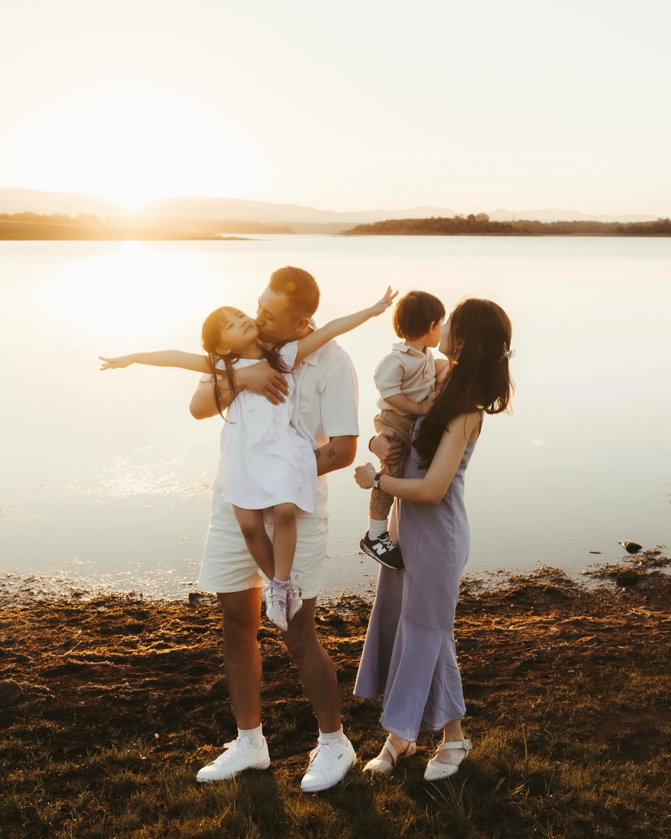 If there&rsquo;s one thing I&rsquo;ve learned photographing families, it&rsquo;s that the most meaningful images usually come from the unplanned moments. Family sessions are about connection, the quiet in-between moments that say the most. 

This is 