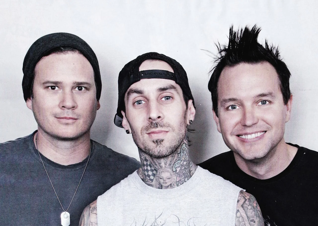 blink-182-poster-kerrang-incompleto1.jpg