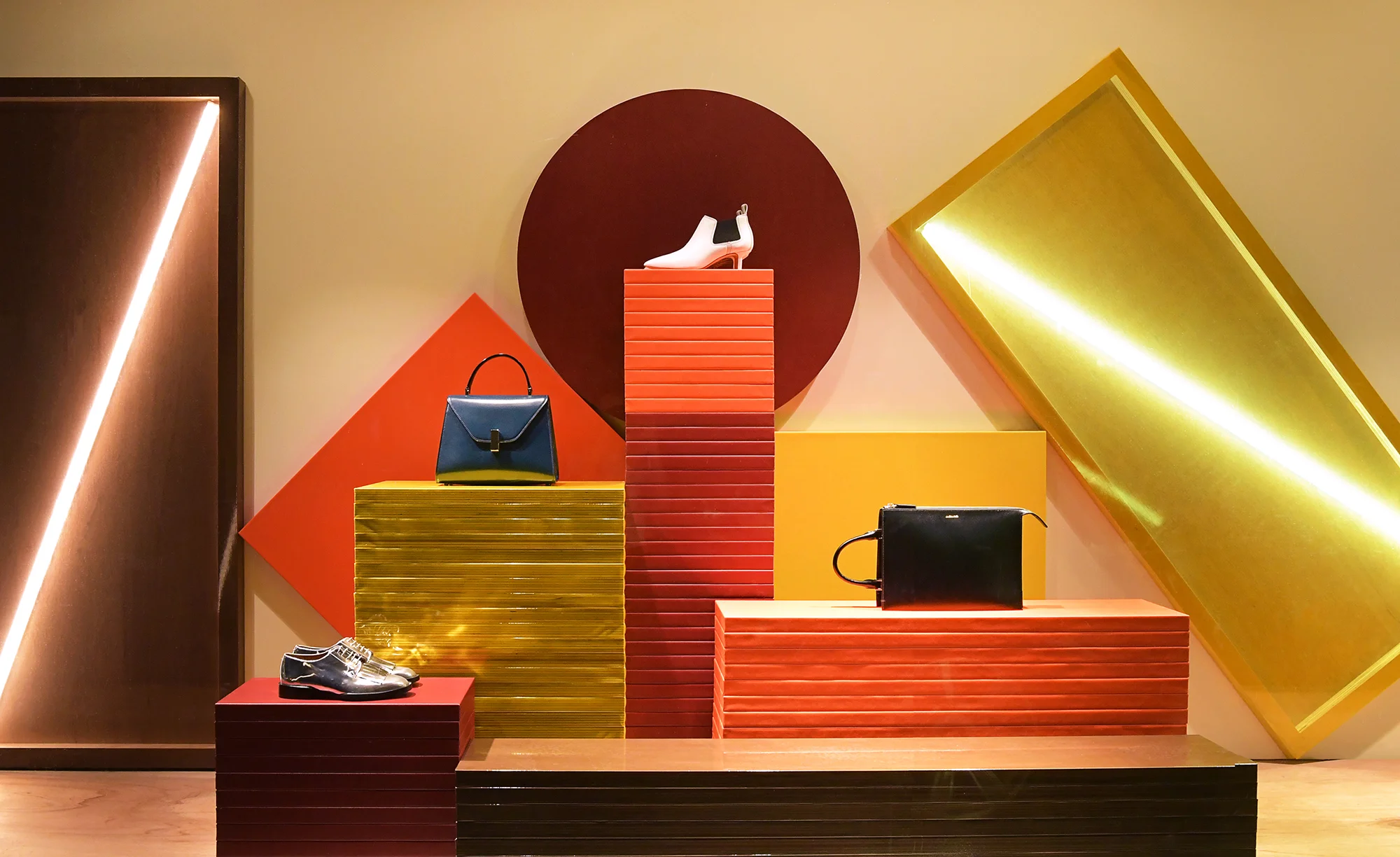 AW18 WINDOW INSTALLATION