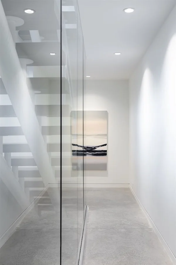 A Delightful Deep Cove Staging Project 7.jpg