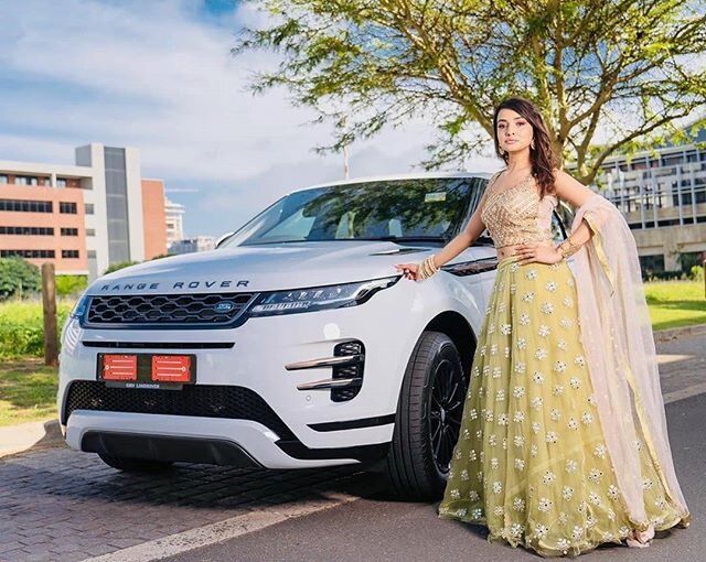 Anamika's beautiful Range Rover was recently in our detail bay being protected 🔥 enjoy your adventures @anamika_viverk0808 | Repost ・・・
Love of beauty is taste 💋#easterncouture #maccosmetics #rangerover