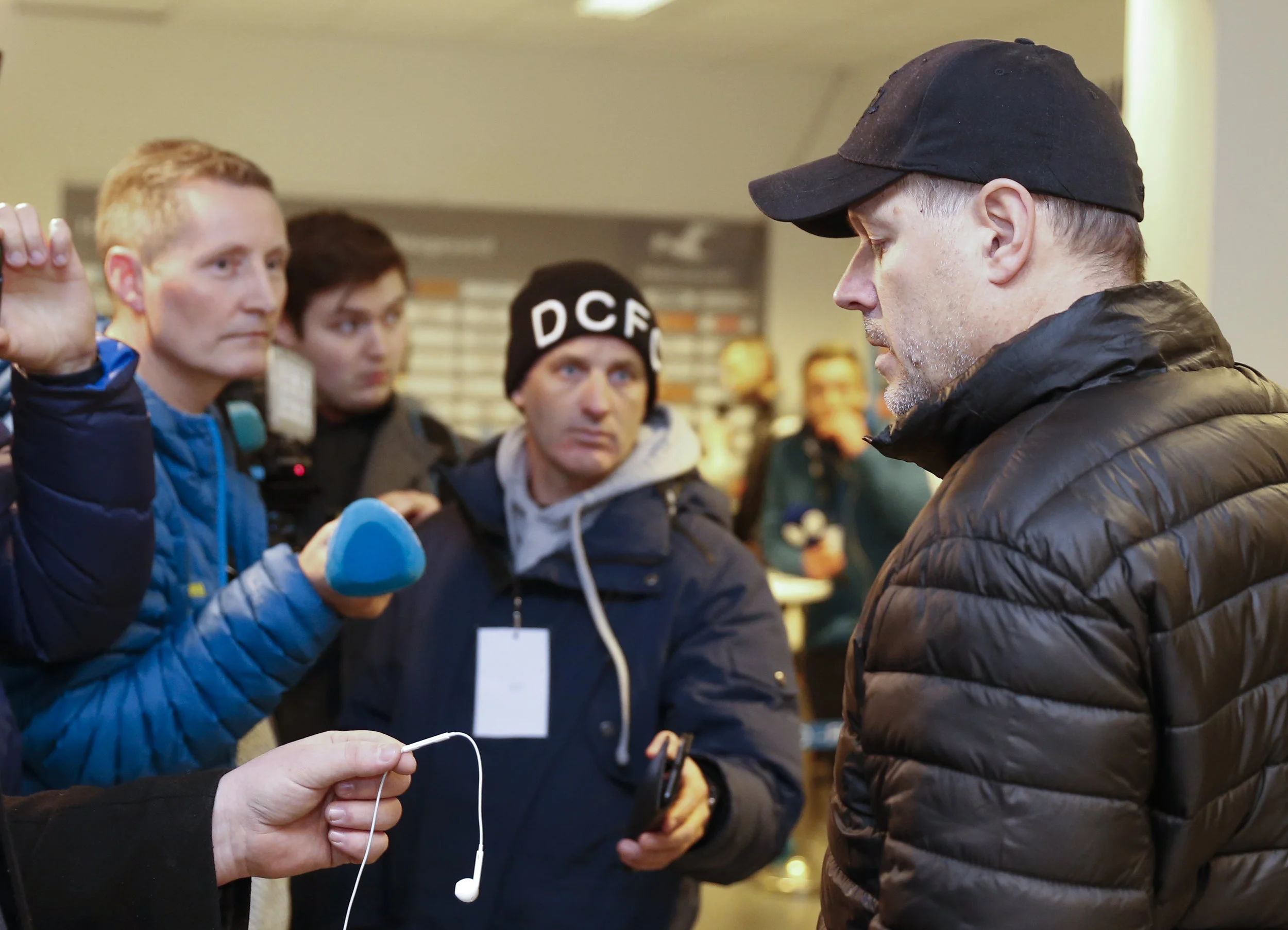 Kjetil Rekdal (t.h.) har erfaring i å være på begge sider av kamera og mikrofoner. Men han er ikke journalist. FOTO: NTB scanpix