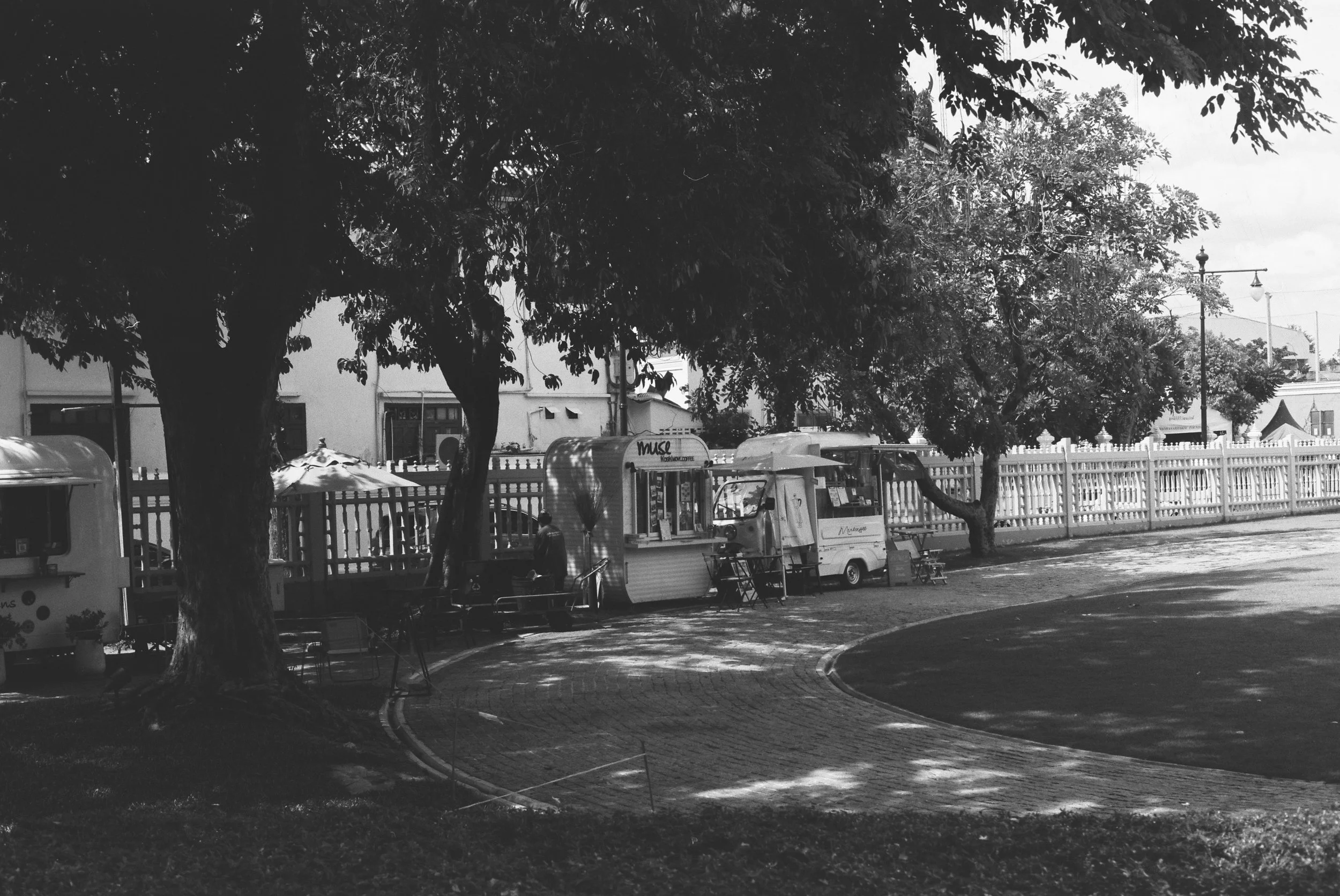 r1-01182-0002.jpg