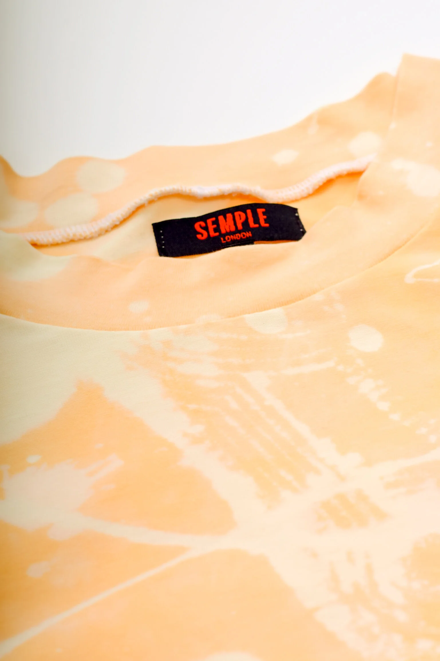 FEE99FB5-12AB-4F33-92E6-E869E16A9518