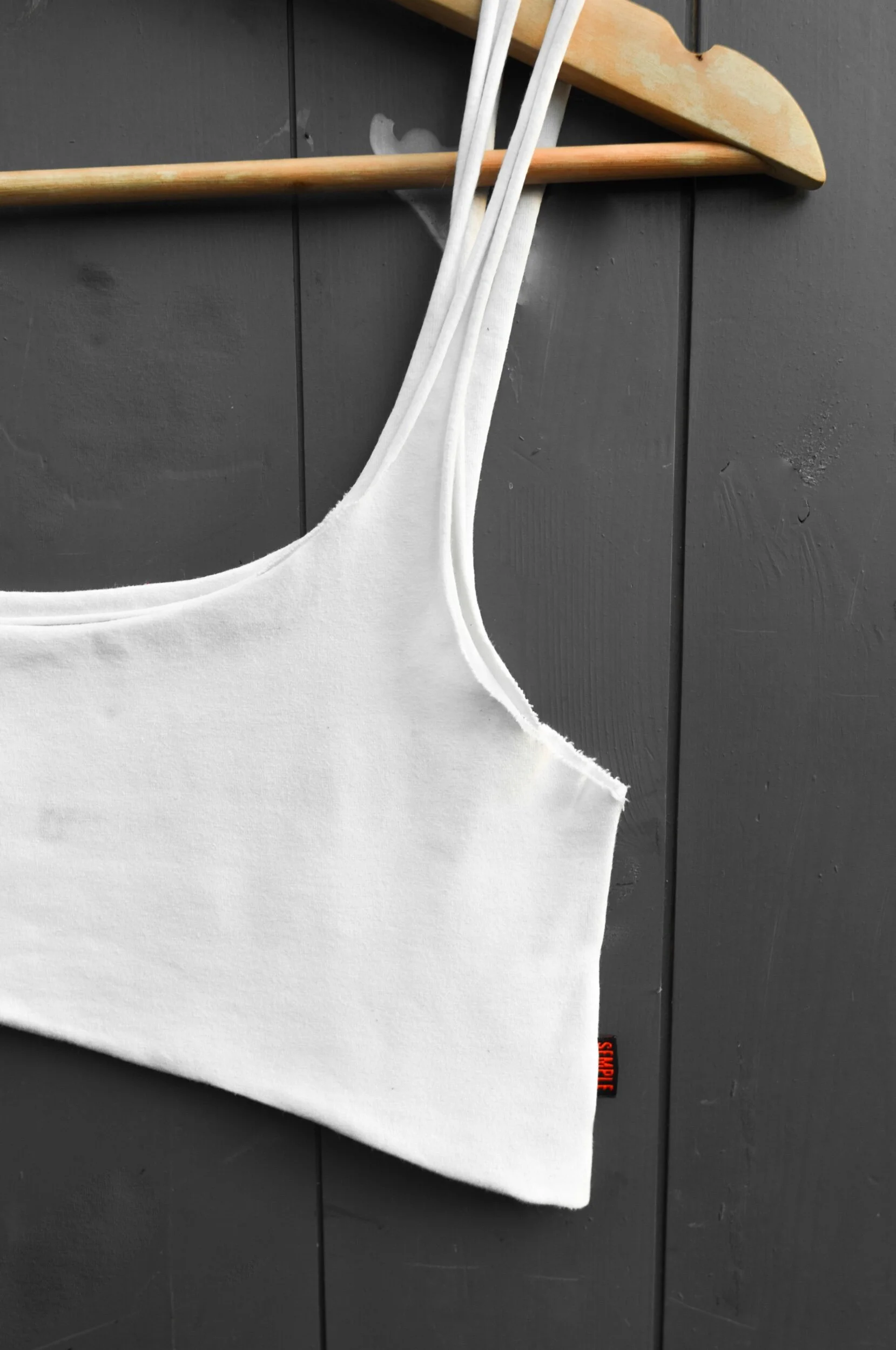 06BFB97E-FCC5-47D1-BC81-717ADFEFDFDE