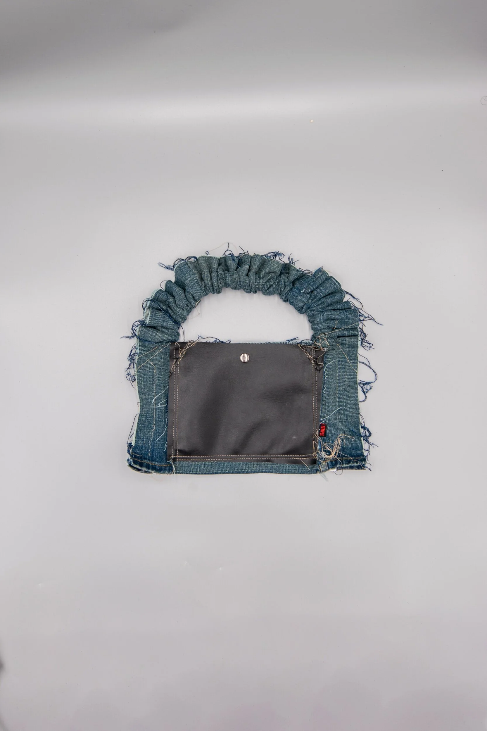 20B2A9F6-6002-4041-BF09-639F0C86D4B8