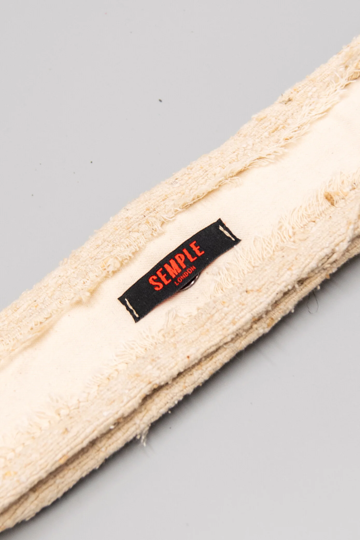 58E61524-25F0-49A6-92AF-775DB585EC2B