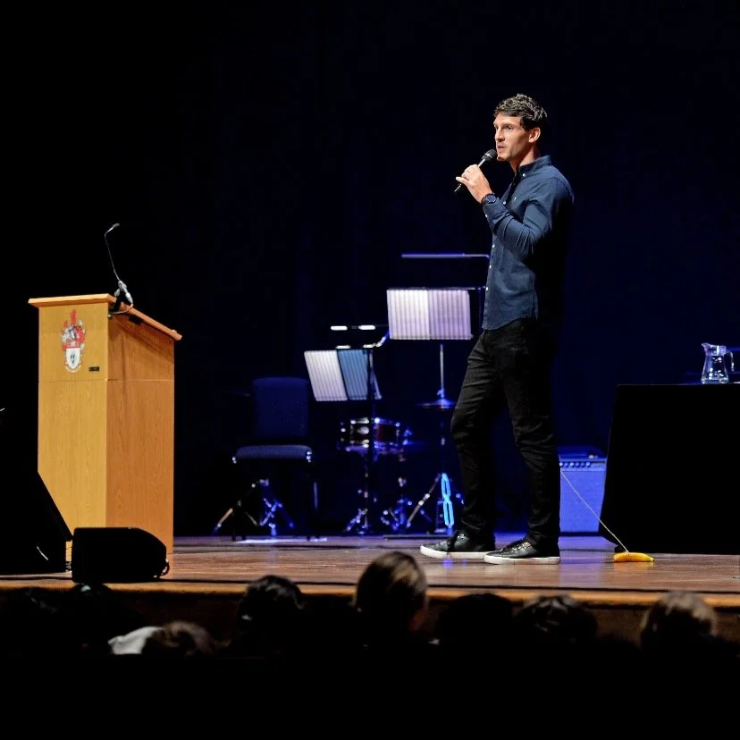 Ben Aldridge speaking about resilience to secondary school students
