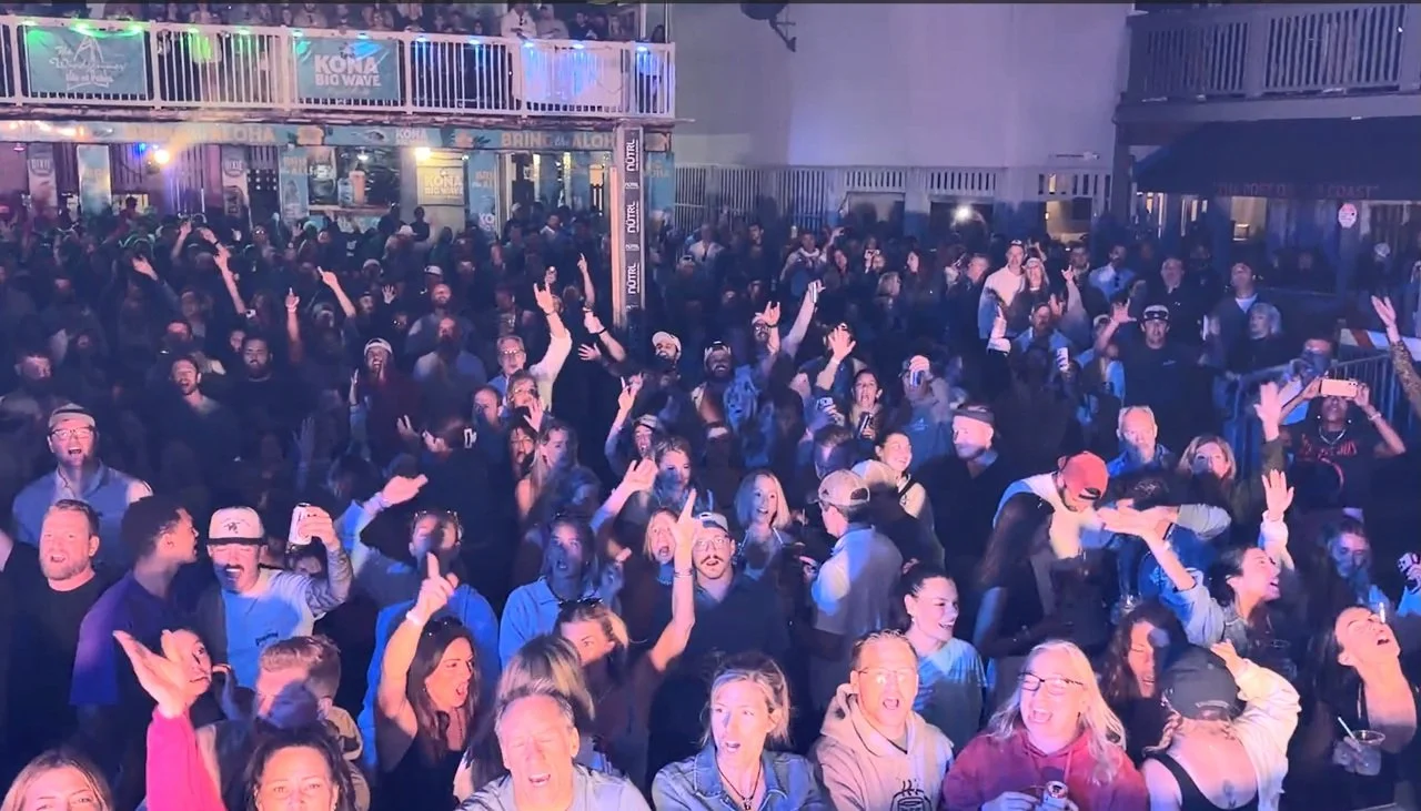 Crowd Shot! Windjammer Rock the 90s 3/26