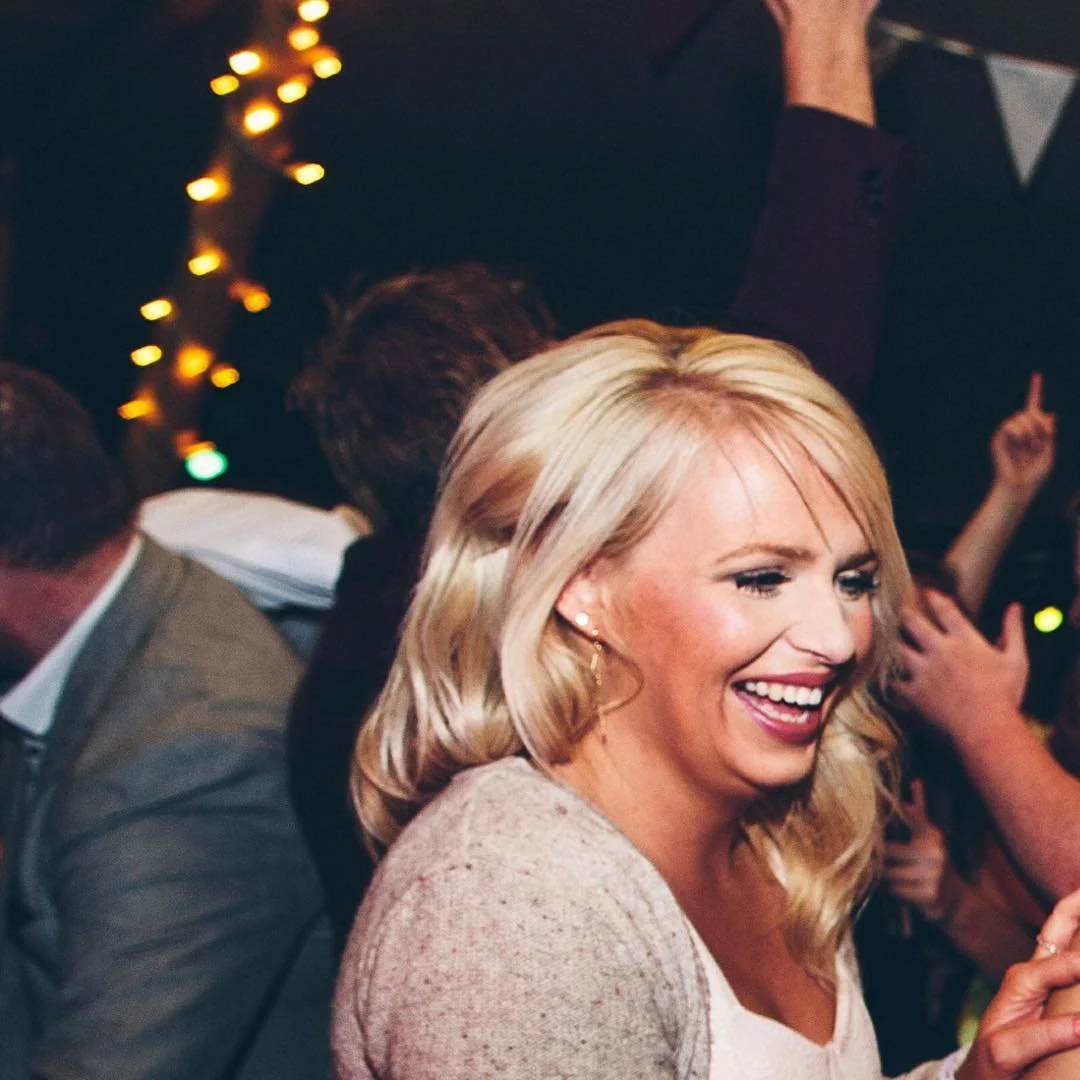 Hello Instagram! 👋🏻
We are The Confidentials, a dance-floor filling party band ready to rock out with you all night long! 🤘🏻🎶🎸
&bull; &bull; &bull; &bull;
#band #weddingband #liveband #music #livemusic #singer #guitar #guitarist #musician #guit