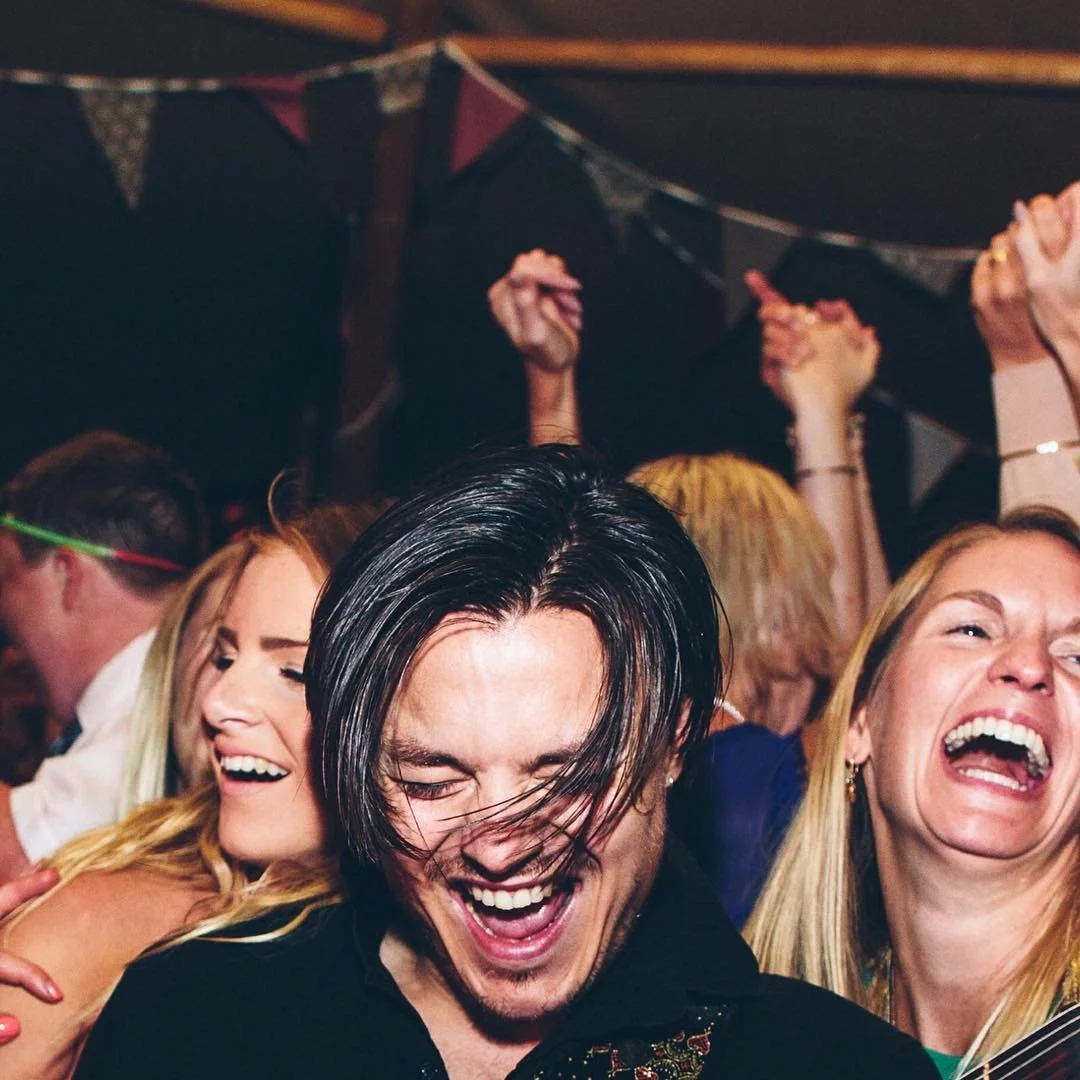 Hello Instagram! 👋🏻
We are The Confidentials, a dance-floor filling party band ready to rock out with you all night long! 🤘🏻🎶🎸
&bull; &bull; &bull; &bull;
#band #weddingband #liveband #music #livemusic #singer #guitar #guitarist #musician #guit