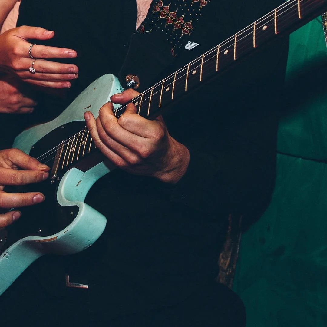 Hello Instagram! 👋🏻
We are The Confidentials, a dance-floor filling party band ready to rock out with you all night long! 🤘🏻🎶🎸
&bull; &bull; &bull; &bull;
#band #weddingband #liveband #music #livemusic #singer #guitar #guitarist #musician #guit