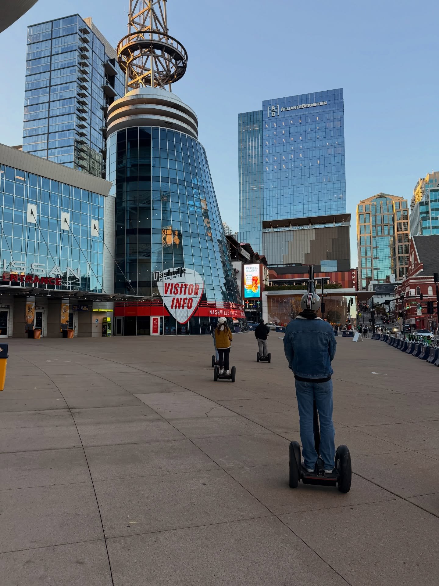 Coming to visit Nashville for spring break? Segway tours are a perfect way to see the city!!

#tourist #nashville #springbreak #fun #fyp