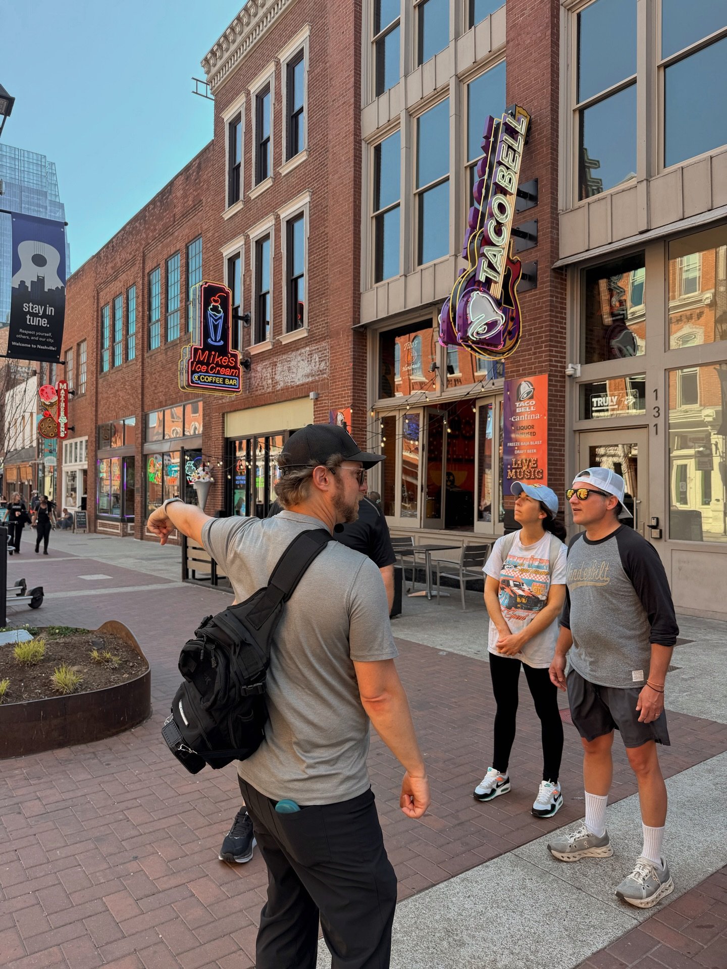 This area is such a fun part of our walking tour, and it&rsquo;s a great spot to come back to if you&rsquo;re visiting Downtown Nashville! 

Book your tour now through the link in our bio to get all the best spots! 

#nashville #downtownnashville #fu