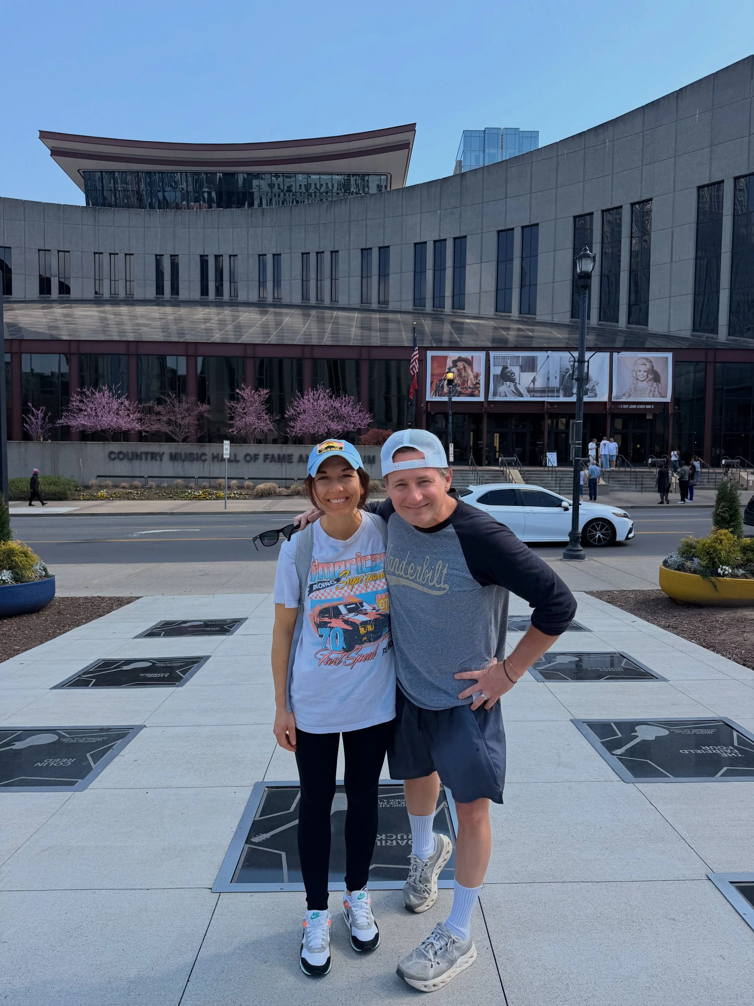 Whether you are a tourist or a local, walking tours are such a fun date and the perfect way to see Downtown Nashville! 

Book your tour now through the link in our bio!

#nashville #datenight #downtownnashville #musiccity